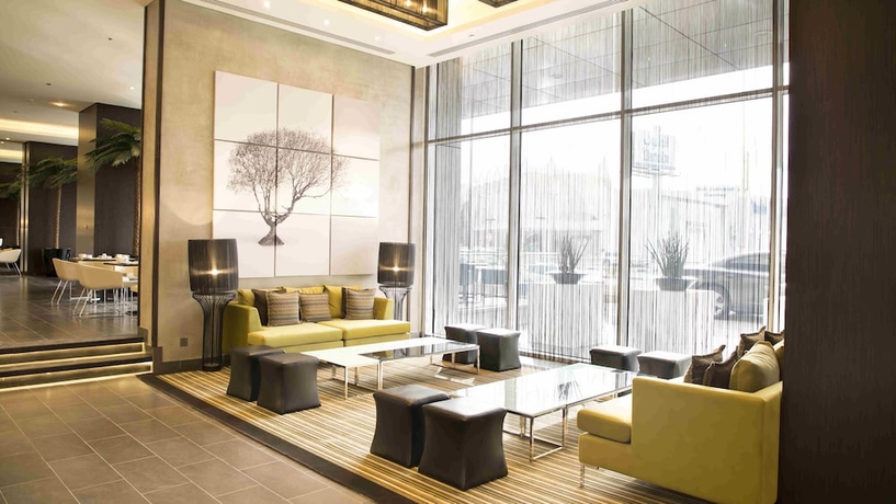 Imagen de los interiores del Hotel Centro Corniche Al Khobar. Foto 17