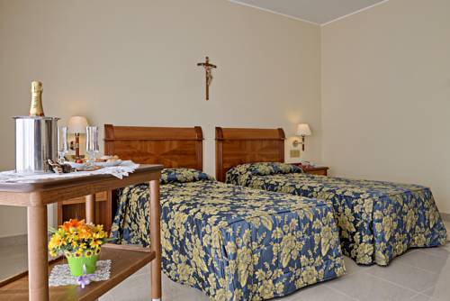 Imagen de la habitación del Hotel Centro Di Spiritualità Padre Pio. Foto 4