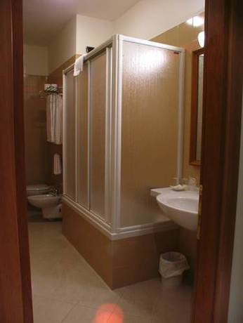 Imagen de la habitación del Hotel Centro Di Spiritualità Padre Pio. Foto 15