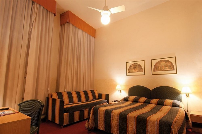 Imagen de la habitación del Hotel Centro, Florencia. Foto 5