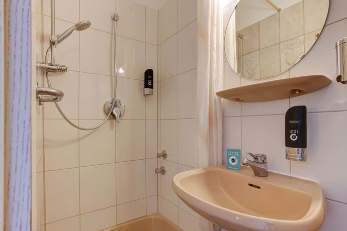 Imagen de la habitación del Hotel Centro Hotel Arde Koln, Trademark Collection by Wyndham. Foto 8