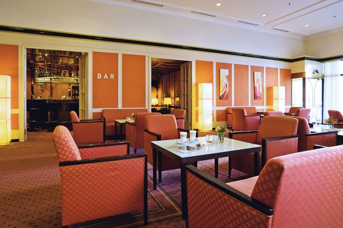 Imagen de los interiores del Hotel Centro Hotel Bristol. Foto 14