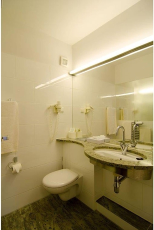 Imagen de la habitación del Hotel Centro Hotel Goya Wolfsburg, Trademark Collection by Wyndham. Foto 16