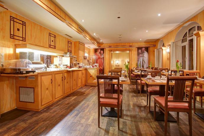 Imagen del bar/restaurante del Hotel Centro Hotel Nurnberg, Trademark Collection by Wyndham. Foto 4