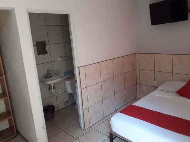 Imagen de la habitación del Hotel Centro M&eacute;dico. Foto 4