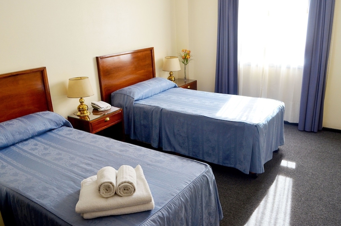 Imagen de la habitación del Hotel Centro Naval. Foto 9