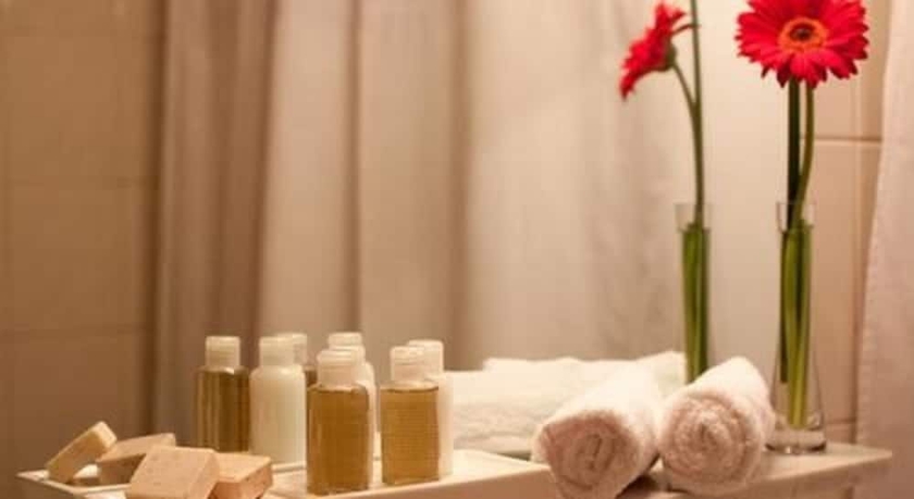 Imagen de la habitación del Hotel Centro Naval. Foto 16