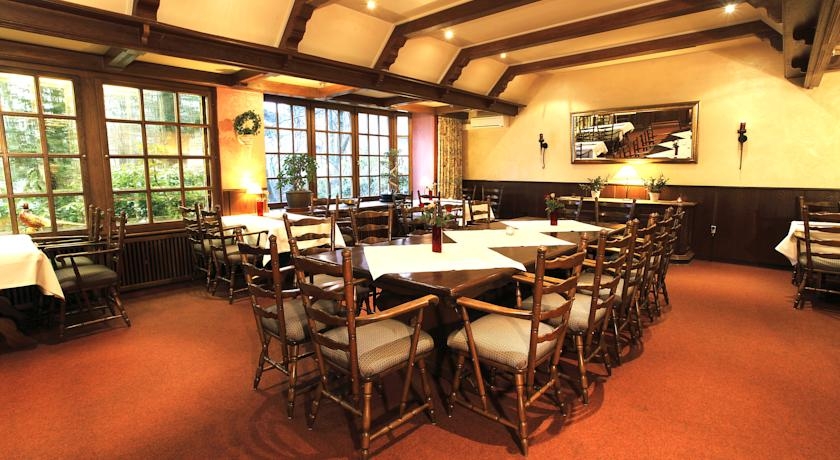 Imagen del bar/restaurante del Hotel Centro Norderstedter Hof By Ina. Foto 2