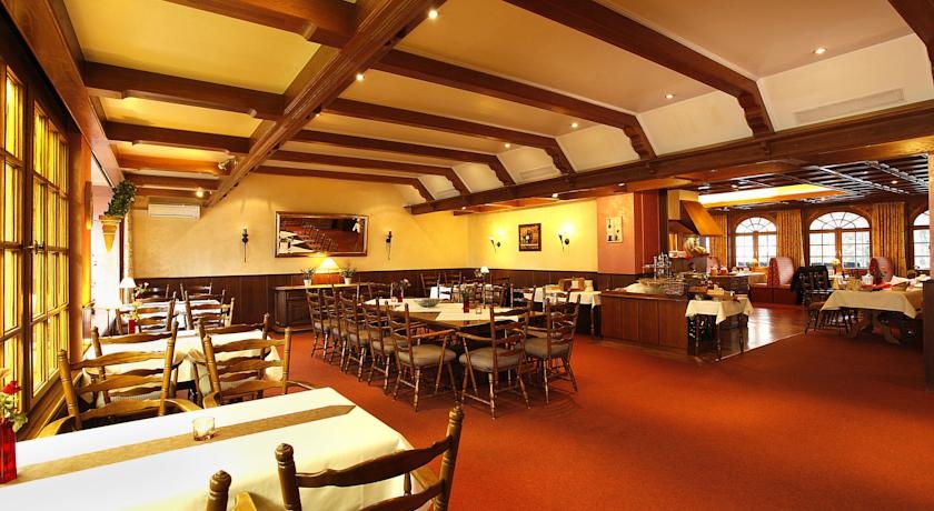 Imagen del bar/restaurante del Hotel Centro Norderstedter Hof By Ina. Foto 3