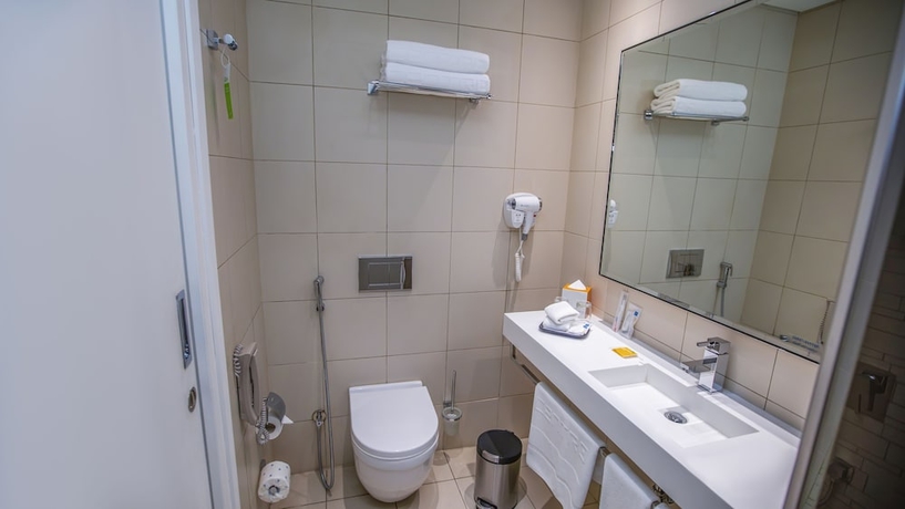 Imagen de la habitación del Hotel Centro Olaya. Foto 19