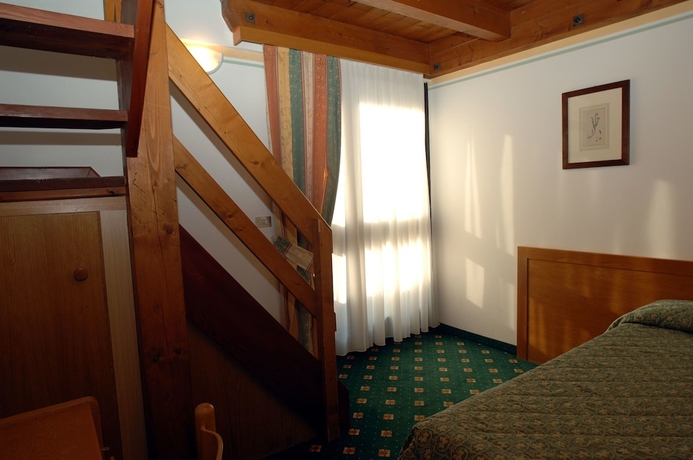 Imagen de la habitación del Hotel Centro Pineta Family and Wellness. Foto 2
