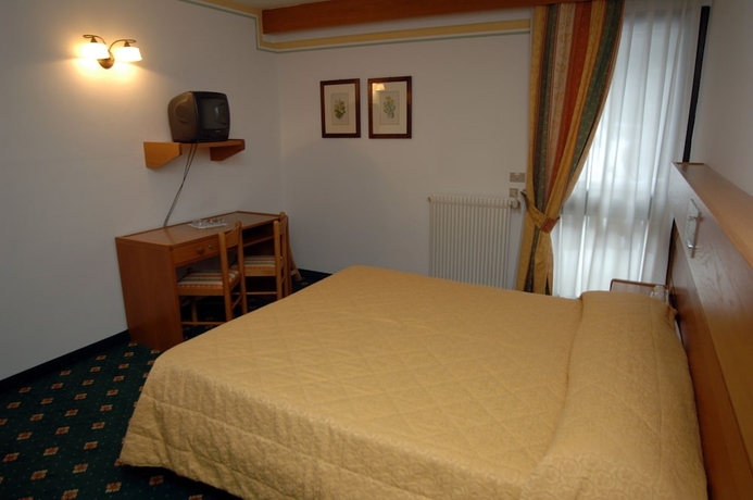 Imagen de la habitación del Hotel Centro Pineta Family and Wellness. Foto 5