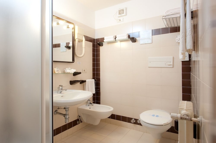 Imagen de la habitación del Hotel Centro Pineta Family and Wellness. Foto 10