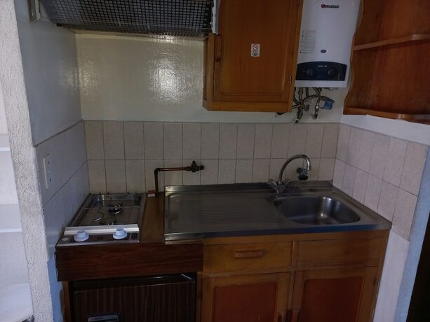 Imagen de la habitación del Hotel Centro Tur&iacute;stico Caba&ntilde;as Quirinal. Foto 17