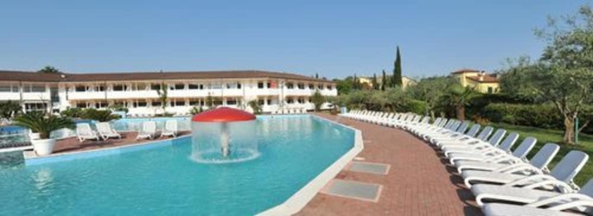 Imagen de la piscina del Hotel Centro Turistico Gardesano. Foto 13