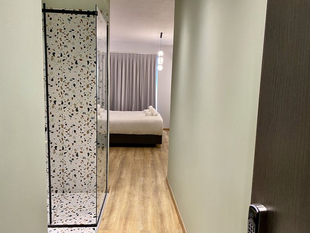 Imagen de la habitación del Hotel Centro Urban Stay. Foto 16