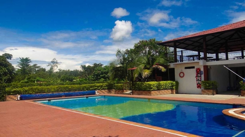 Imagen de la piscina del Hotel Centro Vacacional Campo Alegre. Foto 19