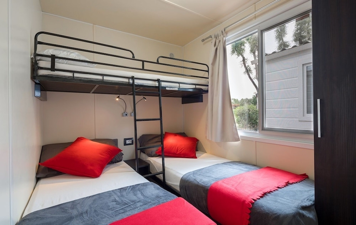 Imagen de la habitación del Hotel Centro Vacanza Isuledda. Foto 5