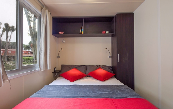Imagen de la habitación del Hotel Centro Vacanza Isuledda. Foto 16