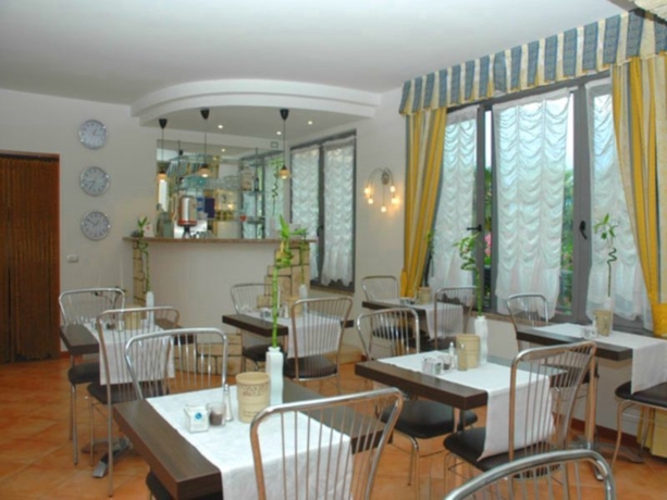 Imagen general del Hotel Centro Vacanze Canarino. Foto 4