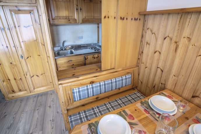 Imagen de la habitación del Hotel Centro Vacanze Veronza Clubresidence. Foto 11