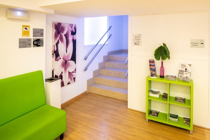 Imagen de los interiores del Hotel Centro Vitoria Autochekin. Foto 15