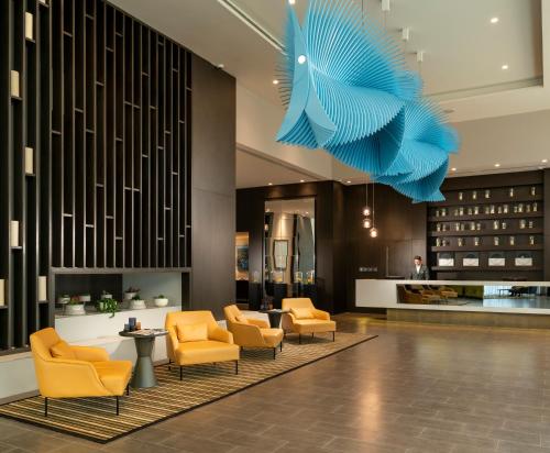 Imagen de los interiores del Hotel Centro Westside by Rotana. Foto 12