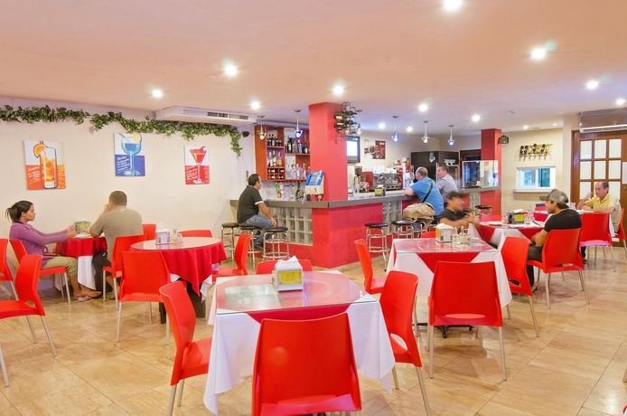 Imagen del bar/restaurante del Hotel Centroamericano. Foto 4