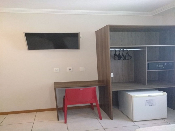 Imagen de la habitación del Hotel Centromar. Foto 10