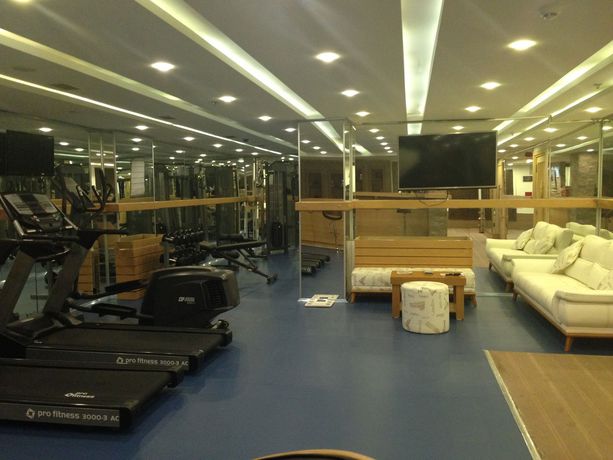 Imagen del bar/restaurante del Hotel Centrum Business, Adana. Foto 4