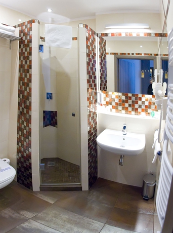 Imagen de la habitación del Hotel Centrum Business. Foto 4