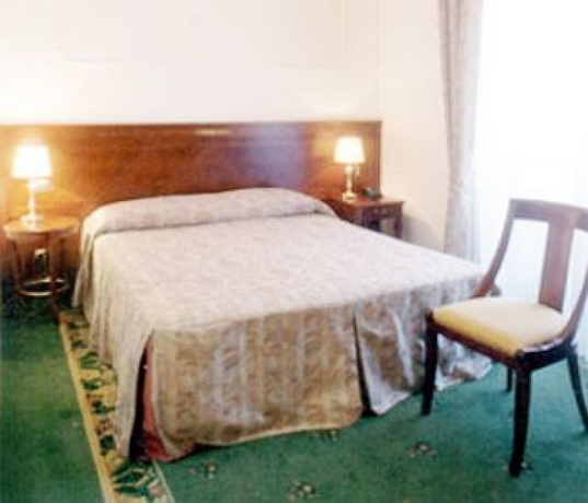 Imagen de la habitación del Hotel Centrum, Catania. Foto 7