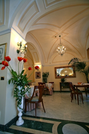 Imagen de los interiores del Hotel Centrum, Catania. Foto 15
