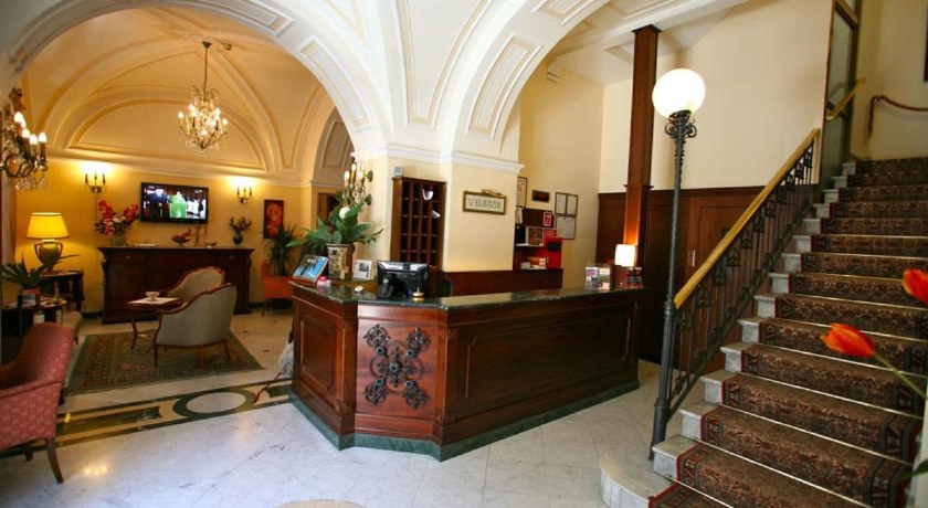 Imagen de los interiores del Hotel Centrum, Catania. Foto 16