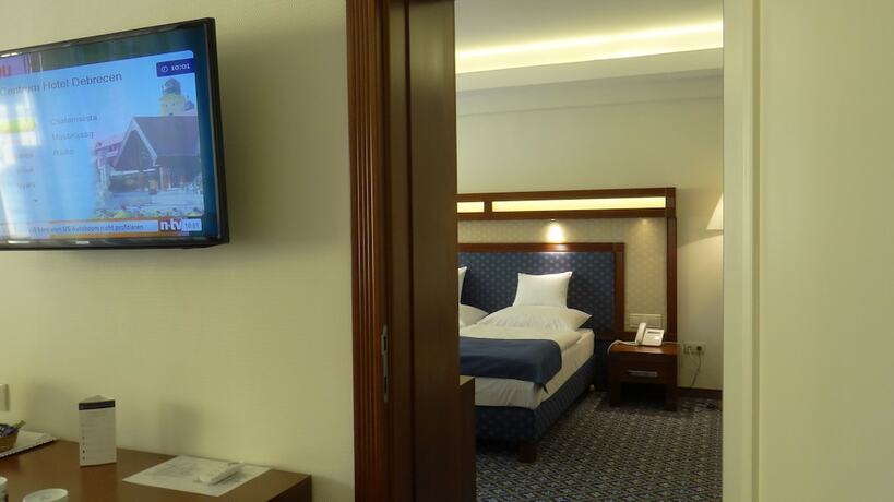 Imagen de la habitación del Hotel Centrum, Debrecen. Foto 14