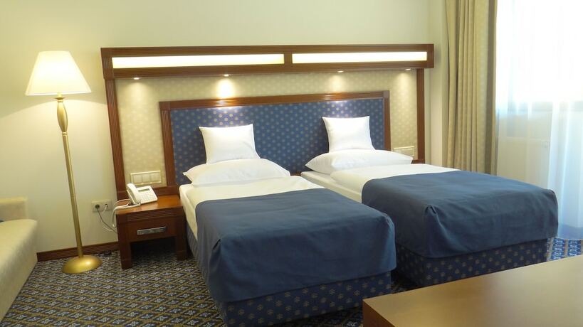 Imagen de la habitación del Hotel Centrum, Debrecen. Foto 19