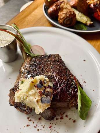 Imagen del bar/restaurante del Hotel Centrum, Hranice. Foto 7