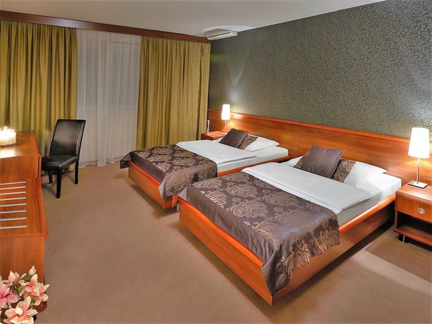 Imagen de la habitación del Hotel Centrum, Nitra. Foto 3
