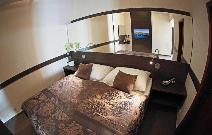 Imagen de la habitación del Hotel Centrum, Nitra. Foto 15