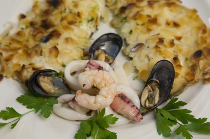 Imagen del bar/restaurante del Hotel Centrum Palace. Foto 4