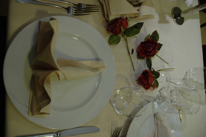 Imagen del bar/restaurante del Hotel Centrum Palace. Foto 6