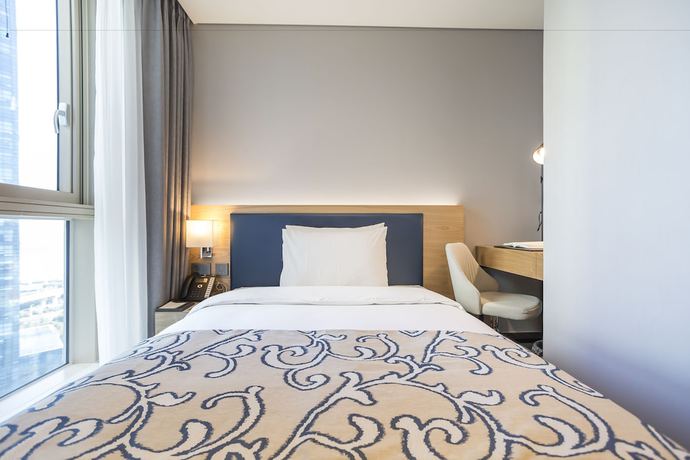 Imagen de la habitación del Hotel Centum Primus. Foto 6