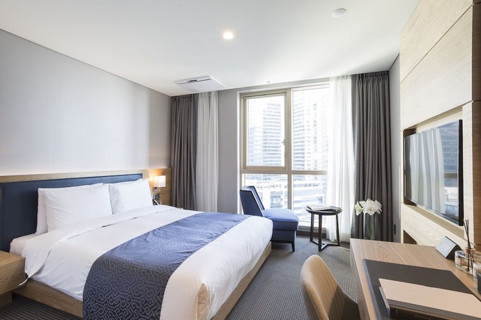 Imagen de la habitación del Hotel Centum Primus. Foto 12