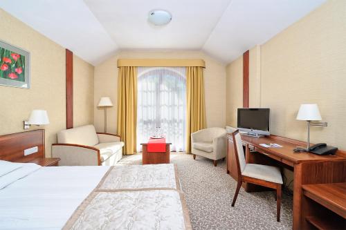 Imagen de la habitación del Hotel Centuria. Foto 9