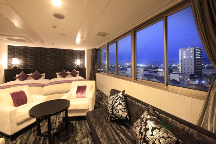 Imagen de la habitación del Hotel Centurion Villa Suite Fukui. Foto 11