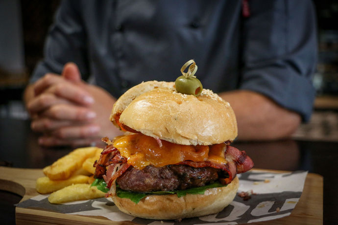 Imagen del bar/restaurante del Hotel Century City. Foto 5