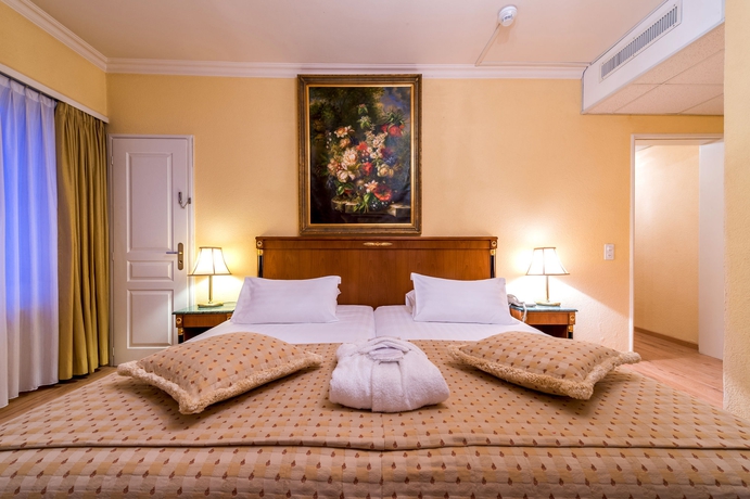 Imagen de la habitación del Hotel Century, Ginebra. Foto 5