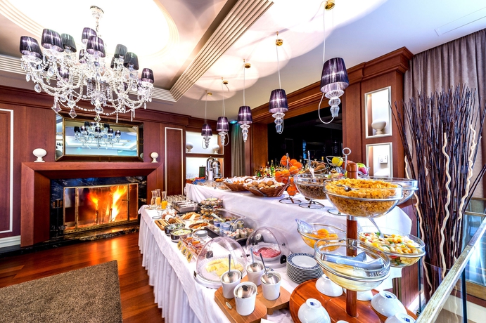 Imagen del bar/restaurante del Hotel Century, Ginebra. Foto 3