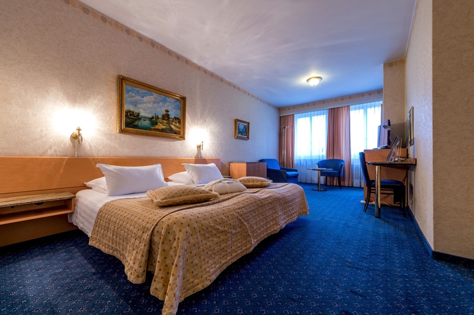 Imagen de la habitación del Hotel Century, Ginebra. Foto 16