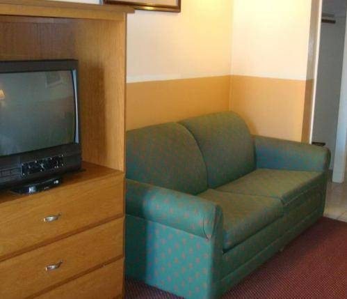 Imagen de la habitación del Hotel Century Inn, Inglewood. Foto 6